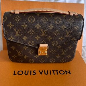 Louis Vuitton Pochette Metis